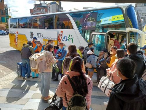 精彩假期，搭乘「台灣好行」便捷遊玩，超值優惠延長至10月31日！