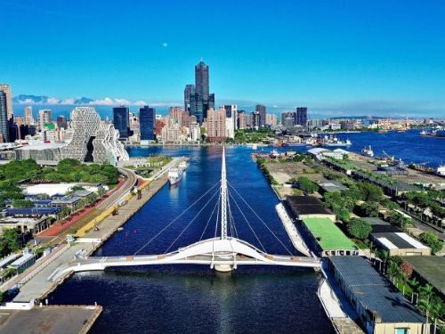 高雄登場！「台灣觀光100亮點」3月主打星，五大觀光亮點集章打卡抽iPhone16！