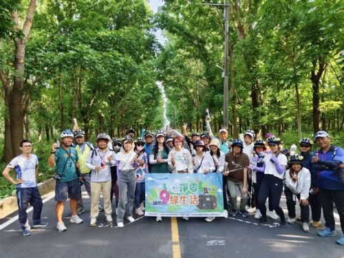 打造南臺灣綠色旅遊示範帶，串聯大武山與大鵬灣，綠意盎然的旅程