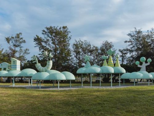 大鵬灣春節新亮點！「雲光島」夜光雕塑與沙雕展帶來無限魅力