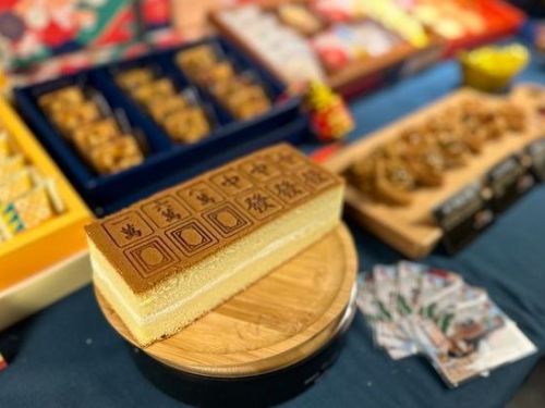 去年狂銷萬餘條「麻將蛋糕」回歸！85℃推11款春節禮盒