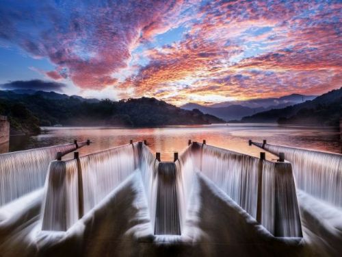 探索台灣鯉魚潭：各地傳說與自然美景的融合