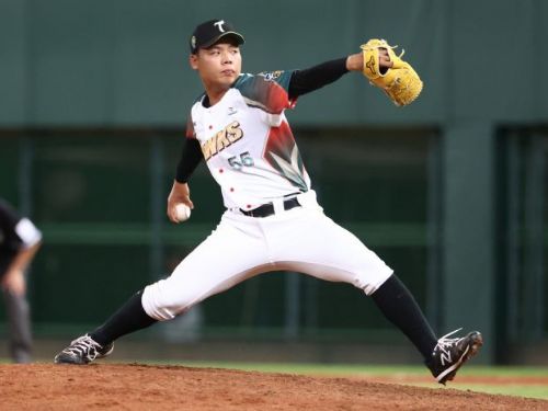 台鋼雄鷹以13支安打火力全開，擊敗統一7-ELEVEN獅