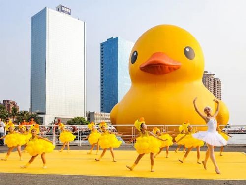 十年重逢  黃色小鴨雙倍幸福回歸高雄