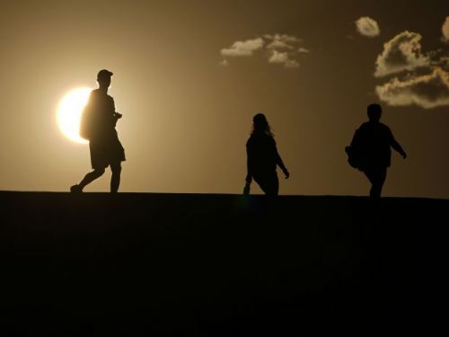 極端高溫肆虐全球！台灣36度以上，伊朗機場驚現史無前例66.7°C