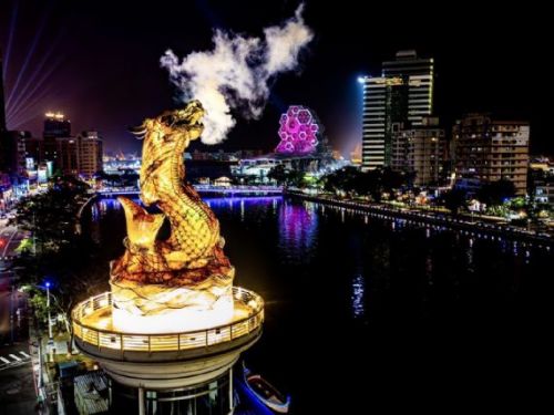 2025高雄冬日遊樂園：金蛇迎春！快來體驗高雄獨特的魅力與限定打卡景點