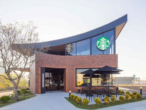 星巴克虎尾清雲門市盛大開幕，結合布袋戲文化的現代魅力