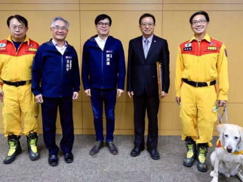 高雄市長主持市政會議 財政促參效益持續增長