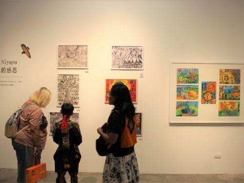 屏東原民館特展「誰家的毛毛蟲在唱歌呀！」 點亮藝術與文化的交融