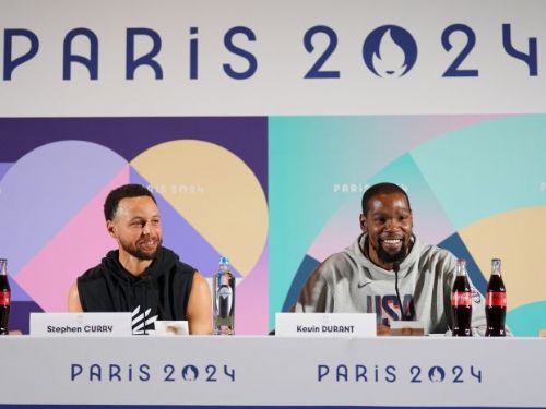 美國男籃抵達巴黎，開啟精彩備戰之旅