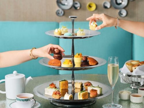 體驗奢華與美味的「Blue Box Café Taipei」