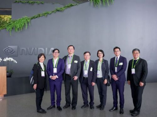 高雄市長陳其邁帶隊赴美交流，展現智慧城市願景