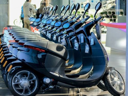 經濟部加碼4000元補助，推動電動機車交換計畫，5地區上半年設立獎勵