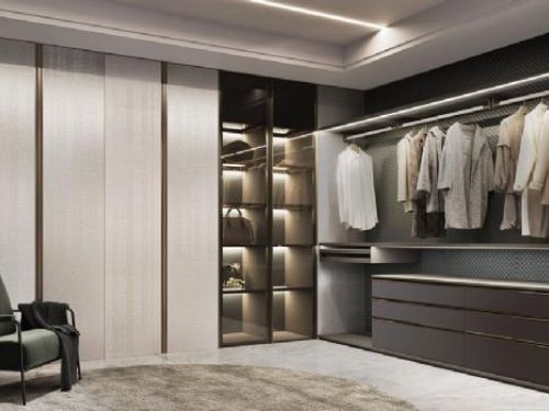 如何挑選適合的衣櫃油漆？3點注意事項讓你翻新老舊衣櫃無刺鼻氣味