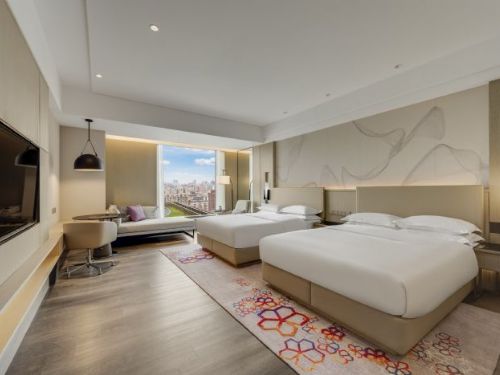 高雄萬豪酒店四週年慶典：景觀尊榮套房限時4折優惠，還可免費獲得萬豪Bonvoy萬點積分！