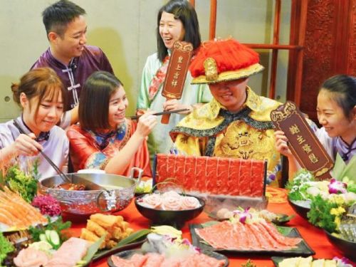 問鼎．皇上吉祥10週年慶，限時加碼美味饗宴，頂級海陸吃到飽，還有超值贈禮！