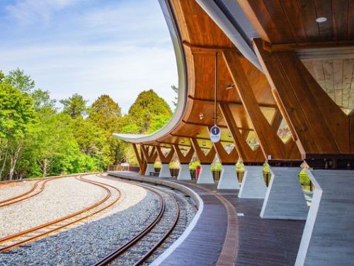 探索台灣之美：阿里山祝山車站與周邊景點