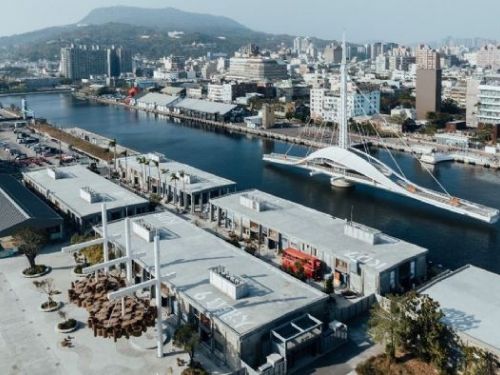 駁二港灣×AI新半島｜「智慧高雄燈塔」研發基地進駐，牽手水岸休閒與文創觀光