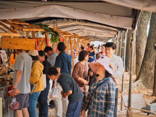 「足留龜鄉－療癒系山城」成果發表會暨市集展熱鬧登，音樂、市集展現六龜山城文化魅力
