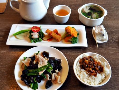 布5月入選餐廳,高雄觀光局助攻3家登榜!