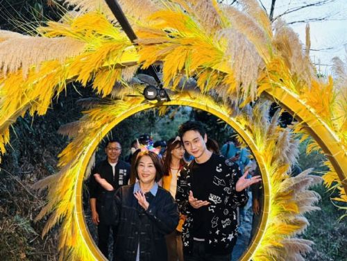 屏東奇幻大津璀璨點燈，周春米邀民眾體驗夜光森林之美