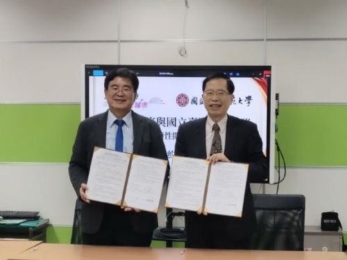 屏東縣教育處攜手臺師大，以 AI 賦能書香屏東，打造智慧閱讀新典範