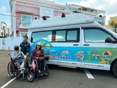 從家門出發去旅行！屏東旅遊復康巴士陪身障者「走」進旅行日常
