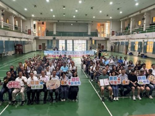 公私協力璀璨校園書香，陳沼濤文教基金會慨贈屏東縣國中小4,315冊圖書