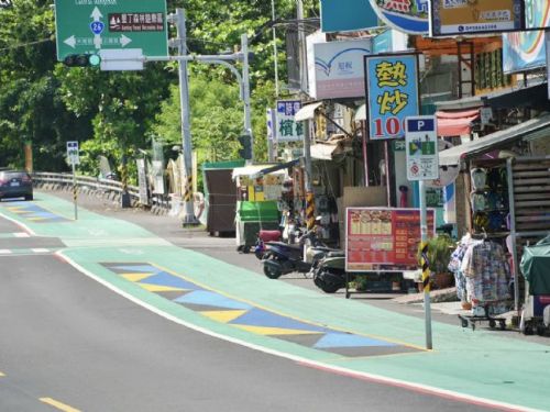 墾丁大街人行空間煥新完工，臨停新制上路迎接連假人潮