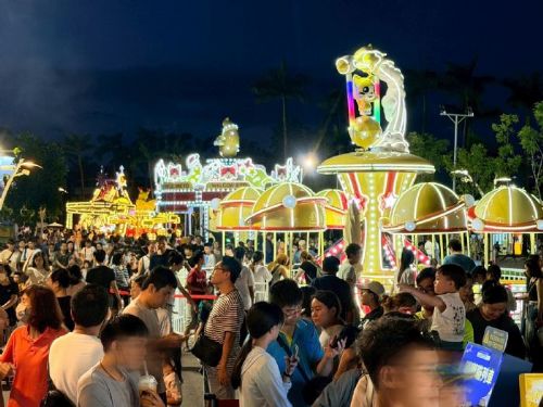 親子人氣天團巧虎登場，屏東夏日狂歡祭首日吸引千名親子同樂