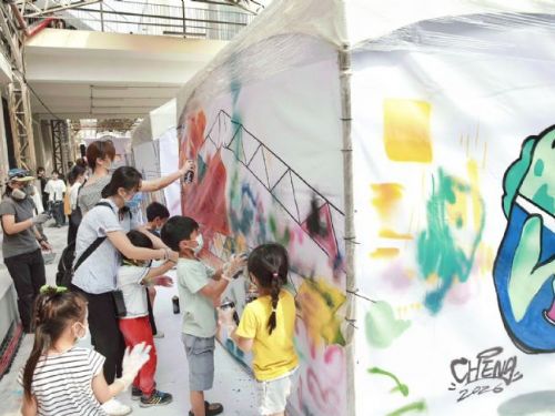 屏東縣立美術館開館，屏菸園區同步開放迎人潮