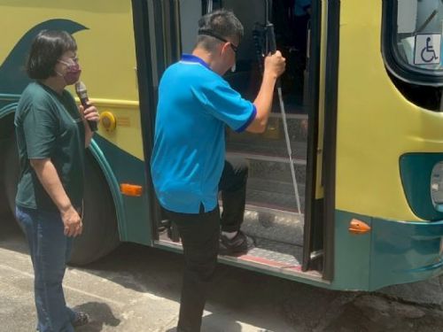 視障生活重建中心陪伴視障者 翻轉「視」界