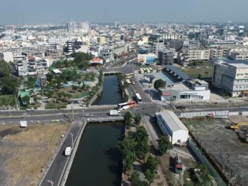 「東港第一排水護岸改善工程第四期」動工，改善排水路周邊易積淹水最後一哩路