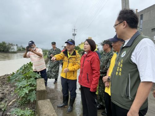齊心抗雨，守護家園——周春米縣長暖心視察防汛整備，鄉親共度安全雨季
