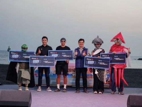 邁向東港80！2025青洲灣暖冬派對熱鬧盛大開幕