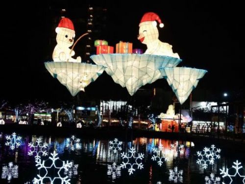 2025屏東聖誕節打造南台灣最大聖誕村，百年屏東公園一秒走進北國童話