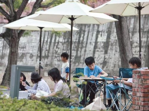 「藝起派對」寫生嘉年華恆春登場，大小畫友共繪半島之美