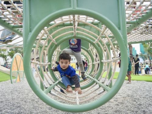 九如鄉巴轆公園正式啟用！菸葉主題特色遊戲塔亮相，打造屏北全齡共融新標竿