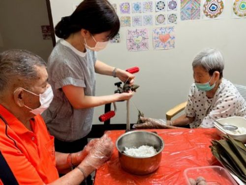 溫暖陪伴不孤單，家庭托顧讓長輩安心、家屬放心