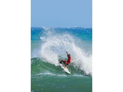 浪潮熱力完美收官！2025佳樂水亞洲衝浪聯盟積分賽圓滿落幕，世界浪人齊聚屏東綻放海洋魅力