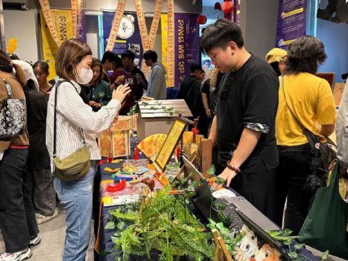 創意上線，青春啟動！《PING ME UP》屏榮高中多媒體展，回應當代重要議題