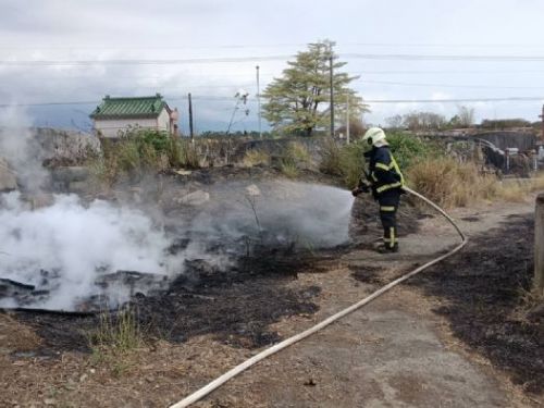 防範墓地火災及雜草火警，消防局籲清明掃墓落實「4不2記得」
