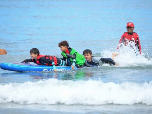 海口祭玩中學！2025海域自救求生趣味賽熱鬧開場