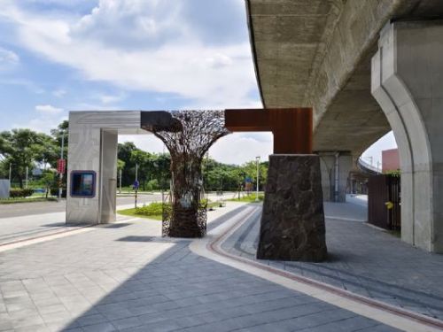 2025屏花漾市集浪漫登場，萬倉街鐵橋下化身城市花漾新地標