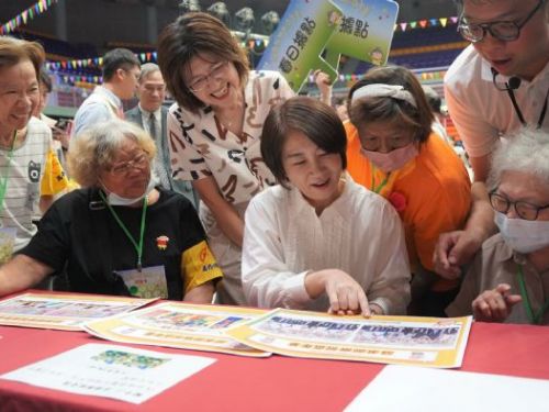 屏東縣響應國際失智症月，「愛智憶」服務升級 × 樂智嘉年華溫暖登場