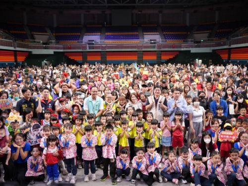 屏東縣114學年度幼兒親子運動會，小小運動員齊聚體育館
