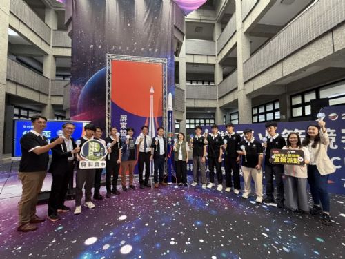 樂飛夢想 點燃希望——全國火箭競賽屏東決賽溫馨啟航！屏東打造台灣太空發展新里程碑，青年勇敢追夢高飛