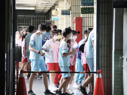 高雄考區112年國中教育會考順利結束 各考場學校加強清消