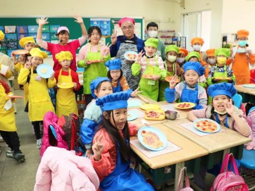 最有趣的寒假課程 河堤國小夢幻英語營隊開鑼