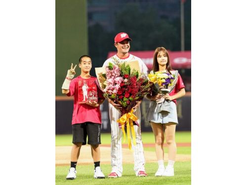 300轟歷史留名  林智勝:打到不能動為止